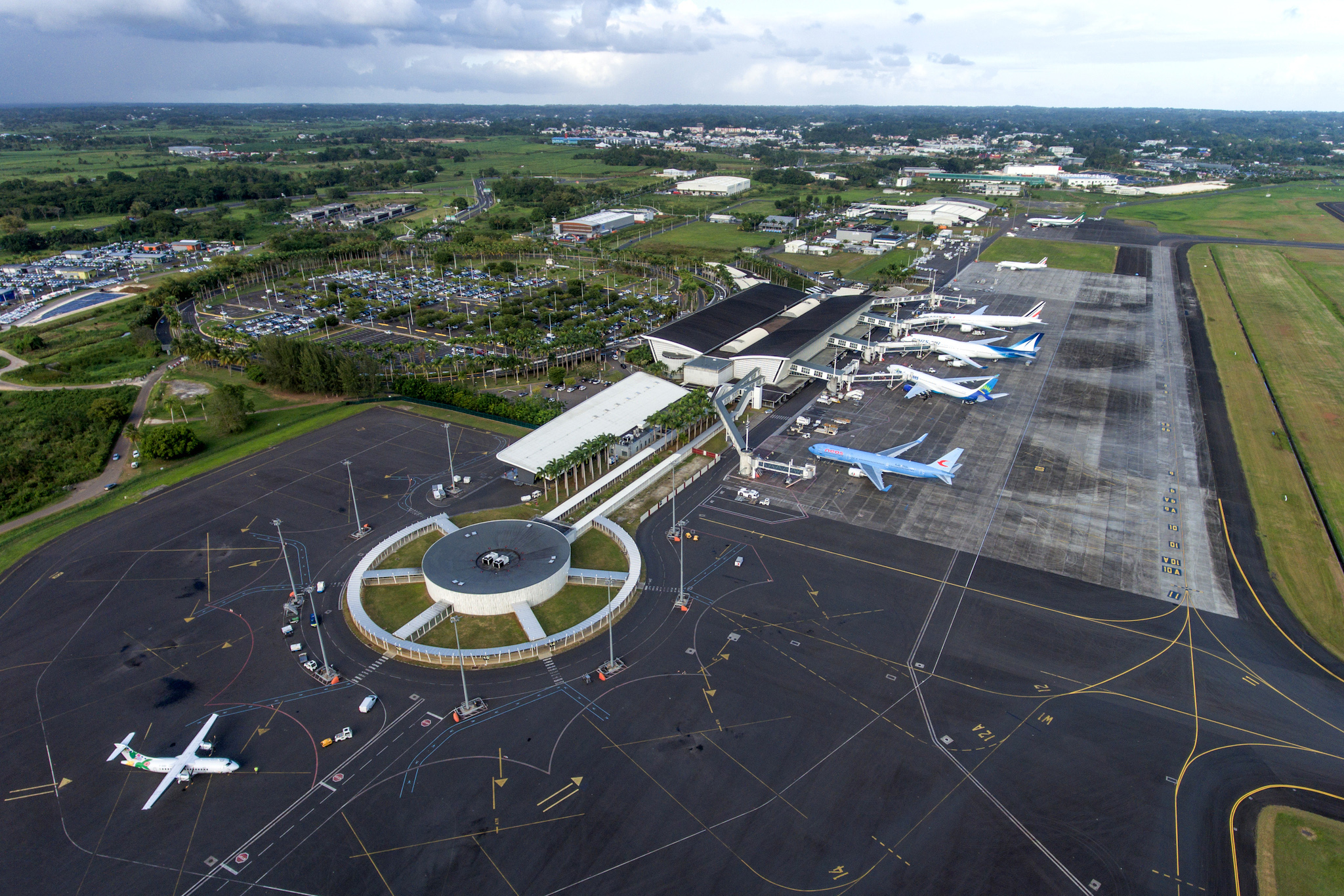     Aéroport de Guadeloupe : les bons chiffres se maintiennent 

