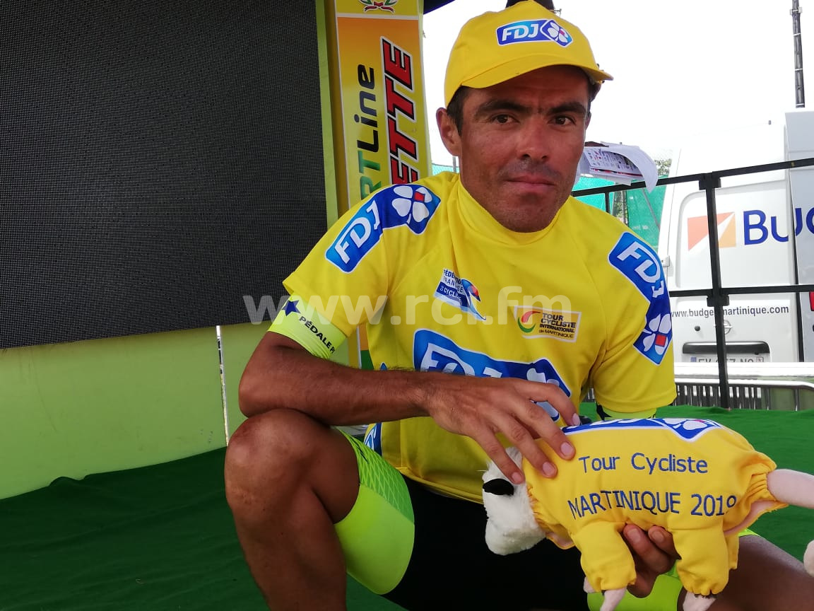     Tour cycliste 2019 : Eduin Becerra Becerra devra batailler dur pour garder son maillot jaune

