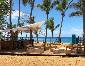     RCI VAKANS': Deux beach bars de Deshaies à découvrir 

