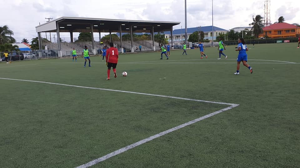     Football féminin : les U17 remportent leur premier match contre Antigua et Barbuda

