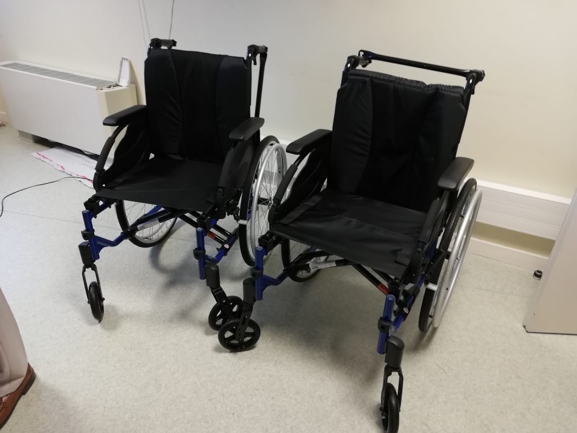     Deux fauteuils roulants offerts au centre de drépanocytose de la MFME

