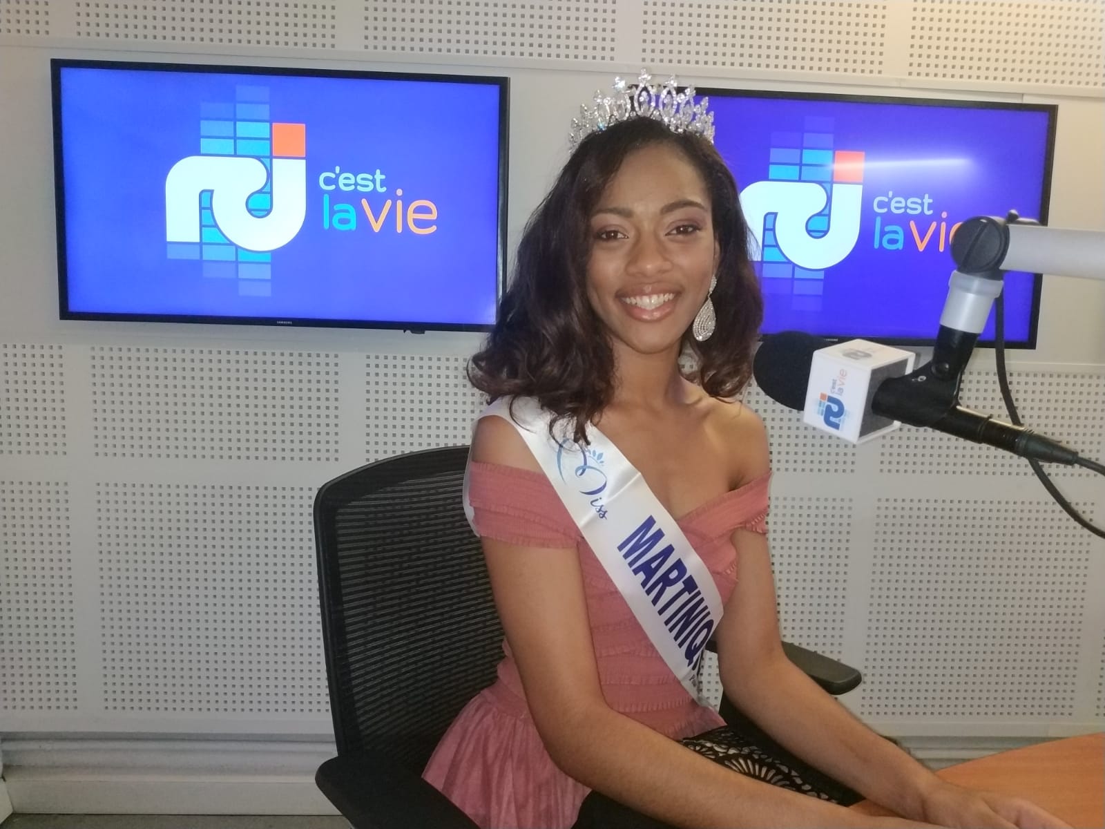     Ambre Bozza est la miss Martinique 2019

