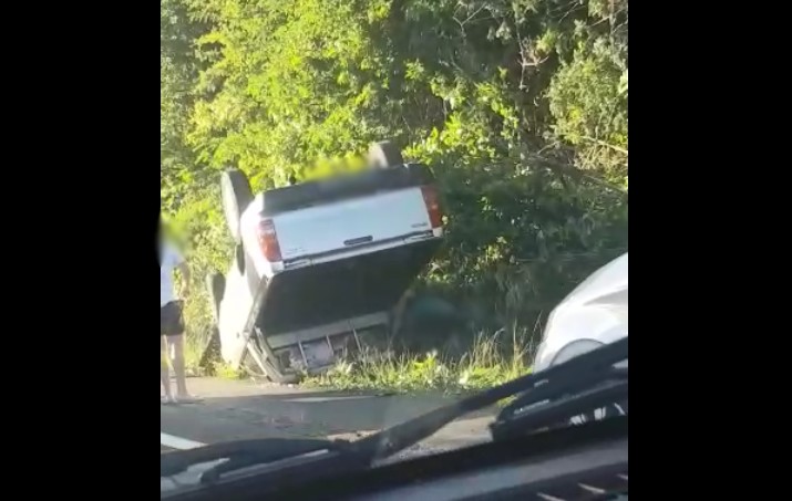    Impressionnant accident de la route au Marin

