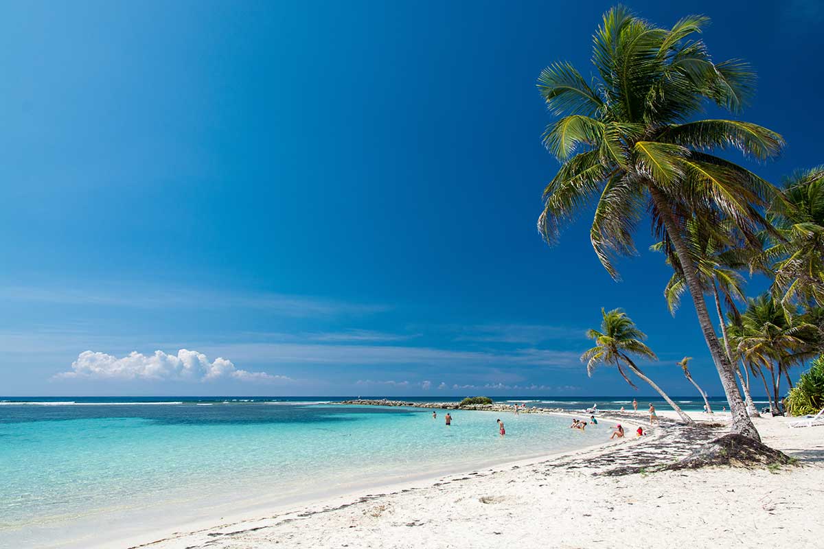     Top 10 des destinations soleil les plus tendances en 2019 : la Guadeloupe en 7ème position

