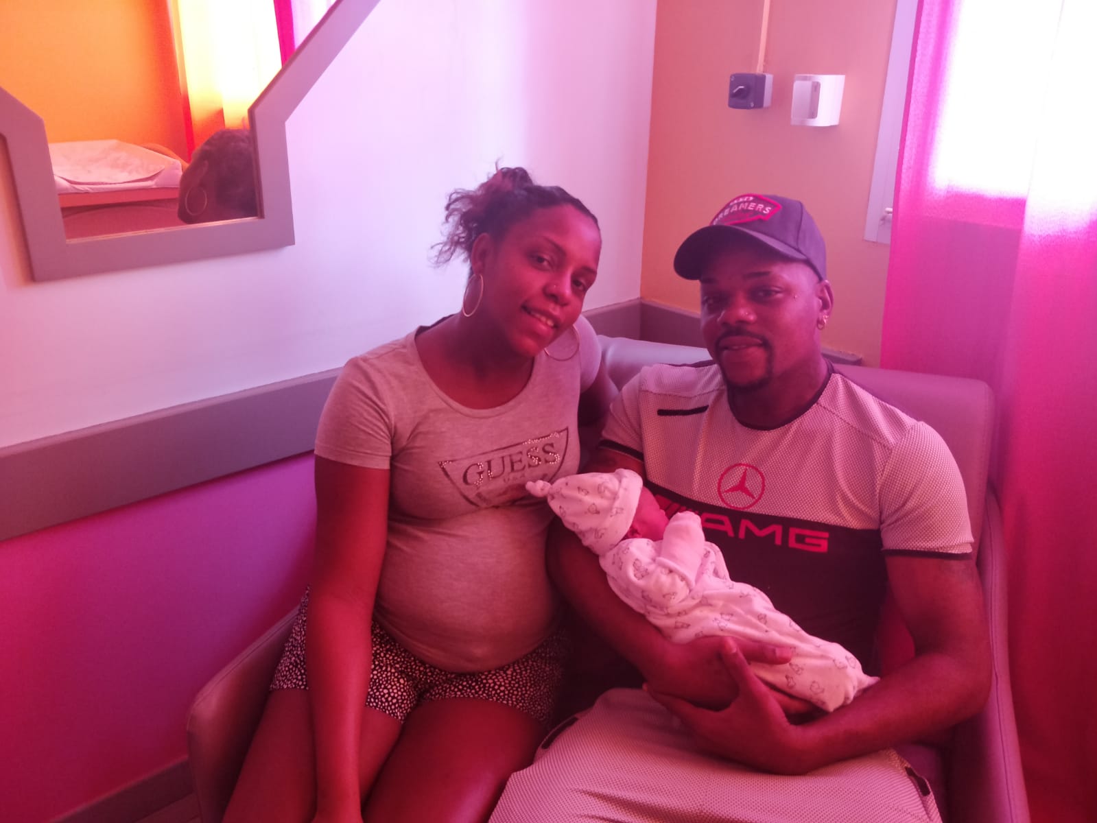     Kelly Anna, Louna et Seth sont les premiers bébés de l'année 2020 en Martinique


