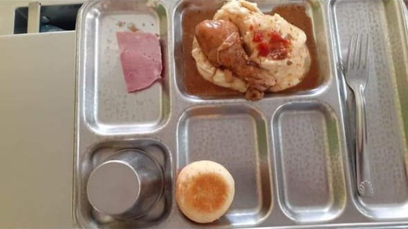     Une société privée fabrique les repas des enfants des centres de loisirs de Fort-de-France

