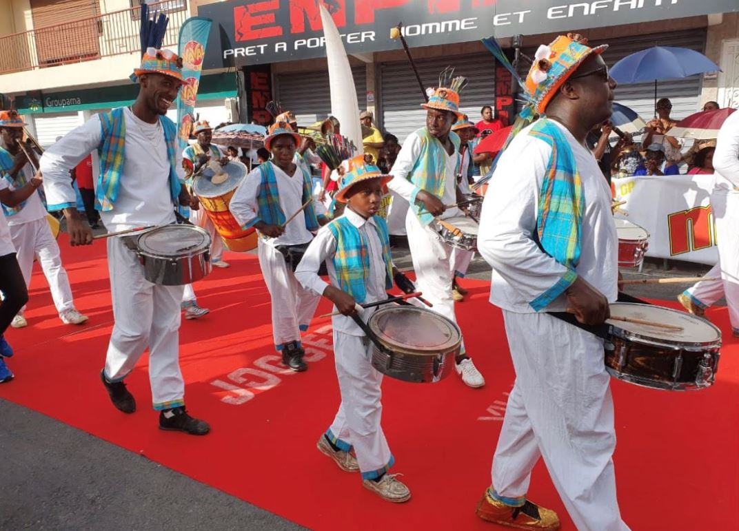     Carnaval : c'est parti pour la parade Moule en folie

