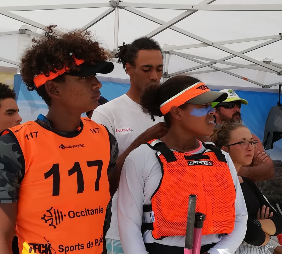     Portrait du jour : deux jeunes kayakistes, Dina Bettaver et Ruben James Duhalde mis à l'honneur

