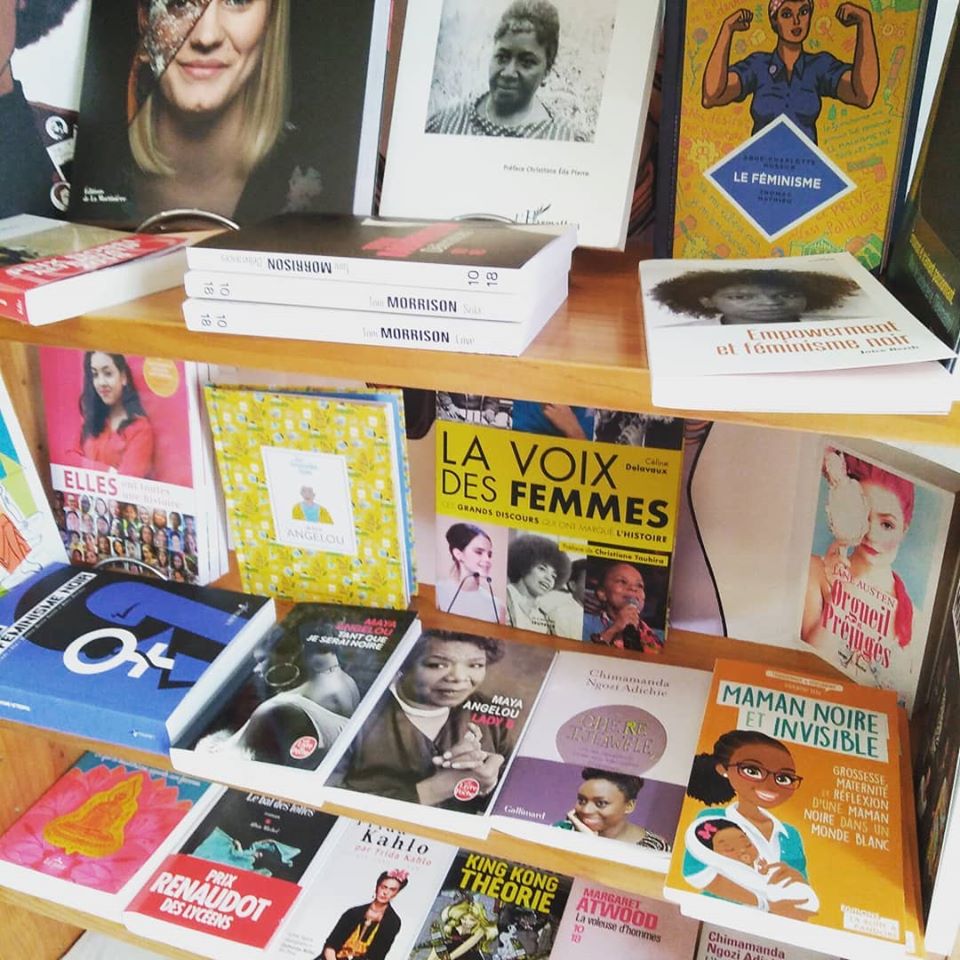     Deux librairies de Martinique se lancent dans le drive

