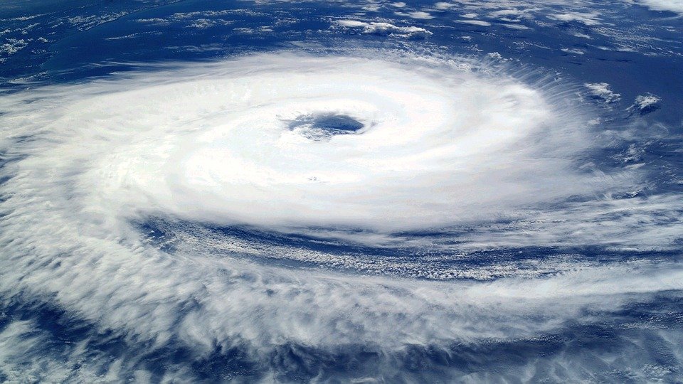     Un nouveau programme basé sur l'IA pour surveiller les ouragans 

