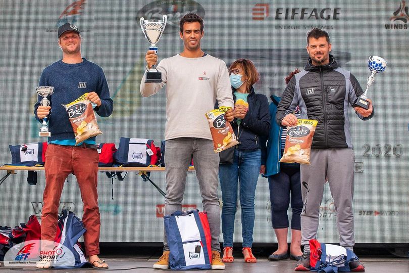    Tristan Algret remporte la 1ère étape du championnat de France de windsurf

