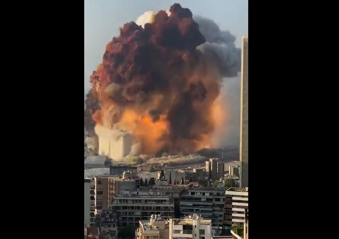     Au moins 27 morts et 2 500 blessés dans deux explosions spectaculaires au Liban

