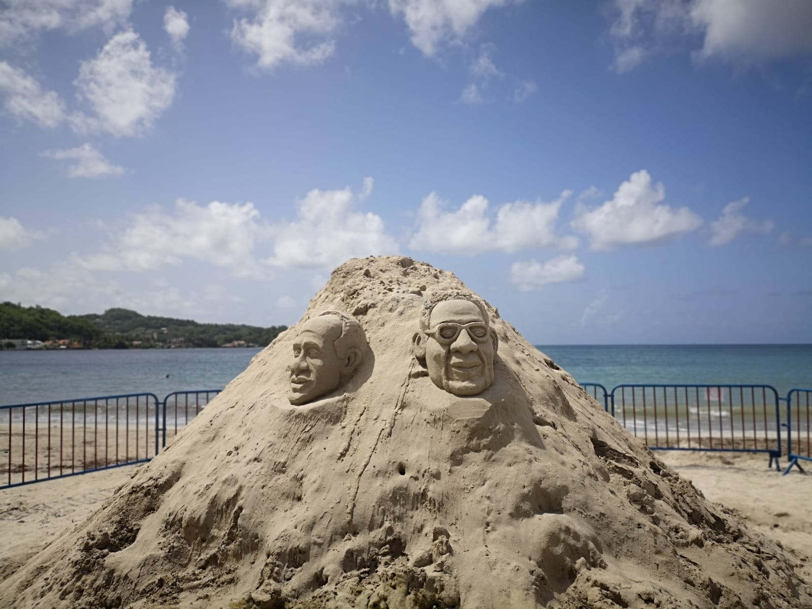     Le sable prend vie à Trinité

