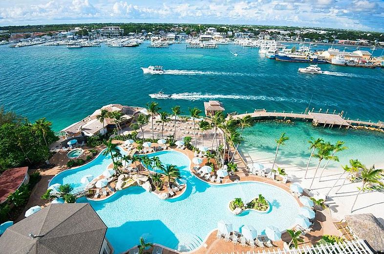     Covid-19 : les Bahamas imposent des séjours de 14 jours aux touristes

