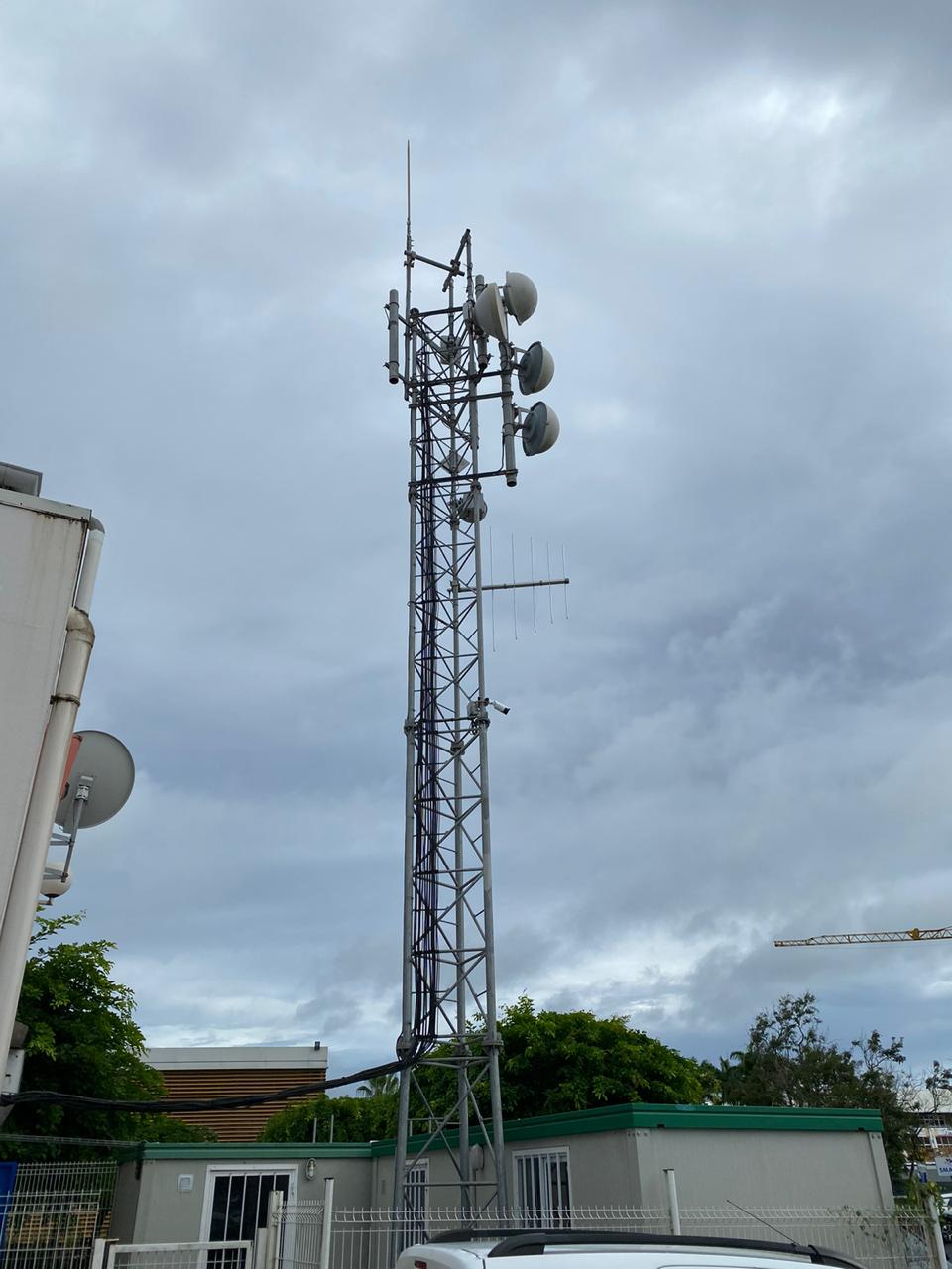     La foudre s'abat sur un pylône de RCI Guadeloupe

