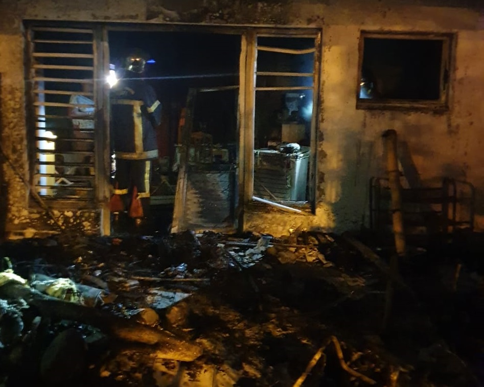     Un incendie détruit le rez-de-chaussée d'une résidence à Baie-Mahault

