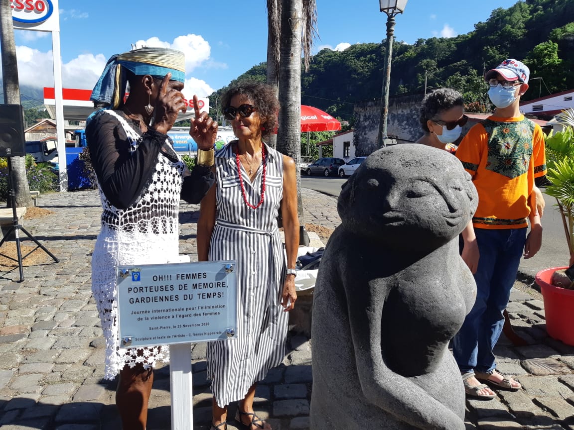     Inauguration d'une sculpture à Saint-Pierre contre les violences faites aux femmes

