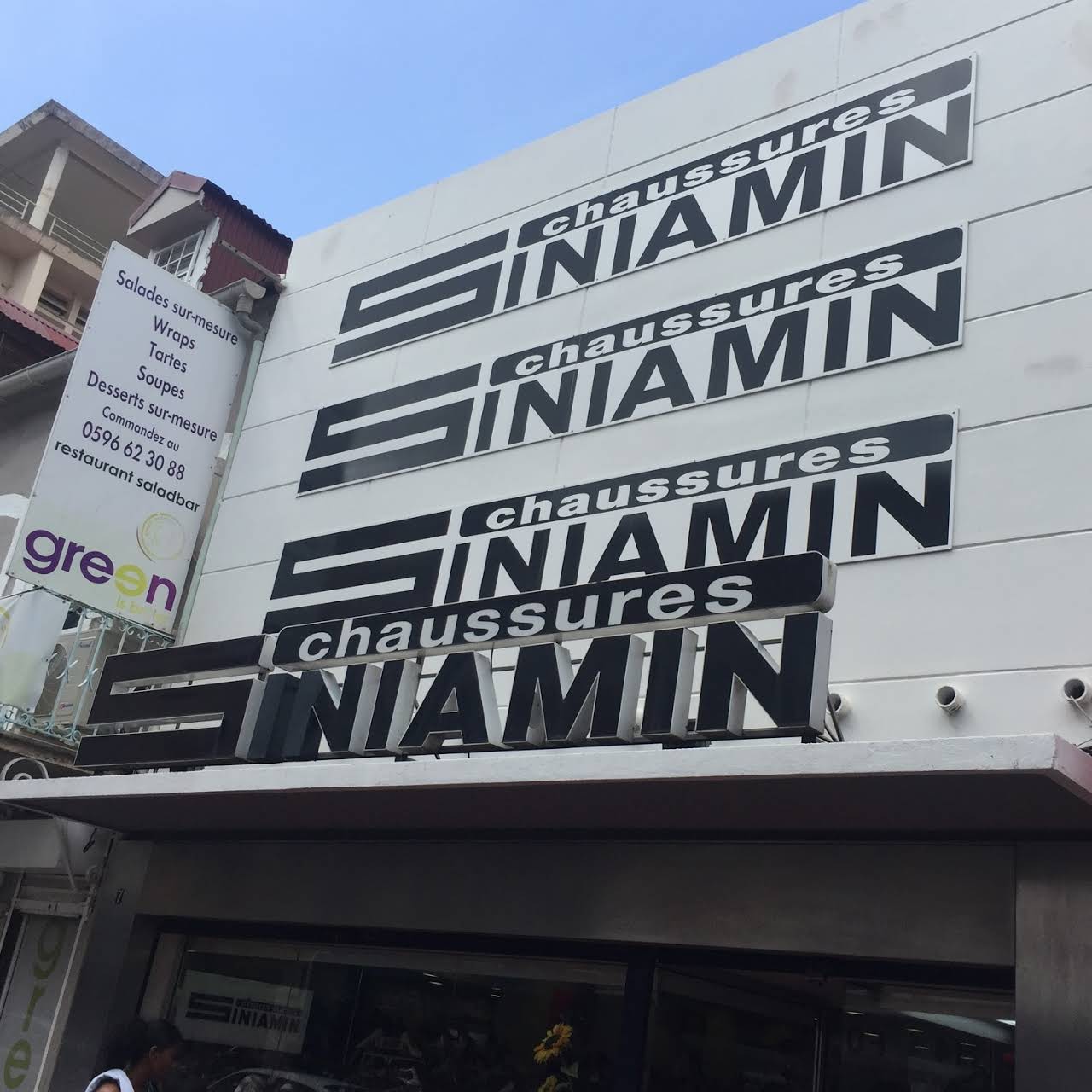     Ouvert depuis 1899, le magasin Chaussures Siniamin ferme définitivement ses portes 

