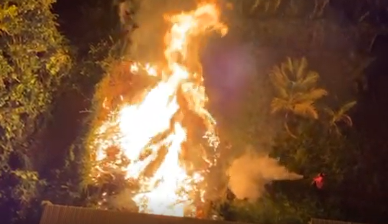     Un feu de broussaille aux abords de l'hôtel Valmenière

