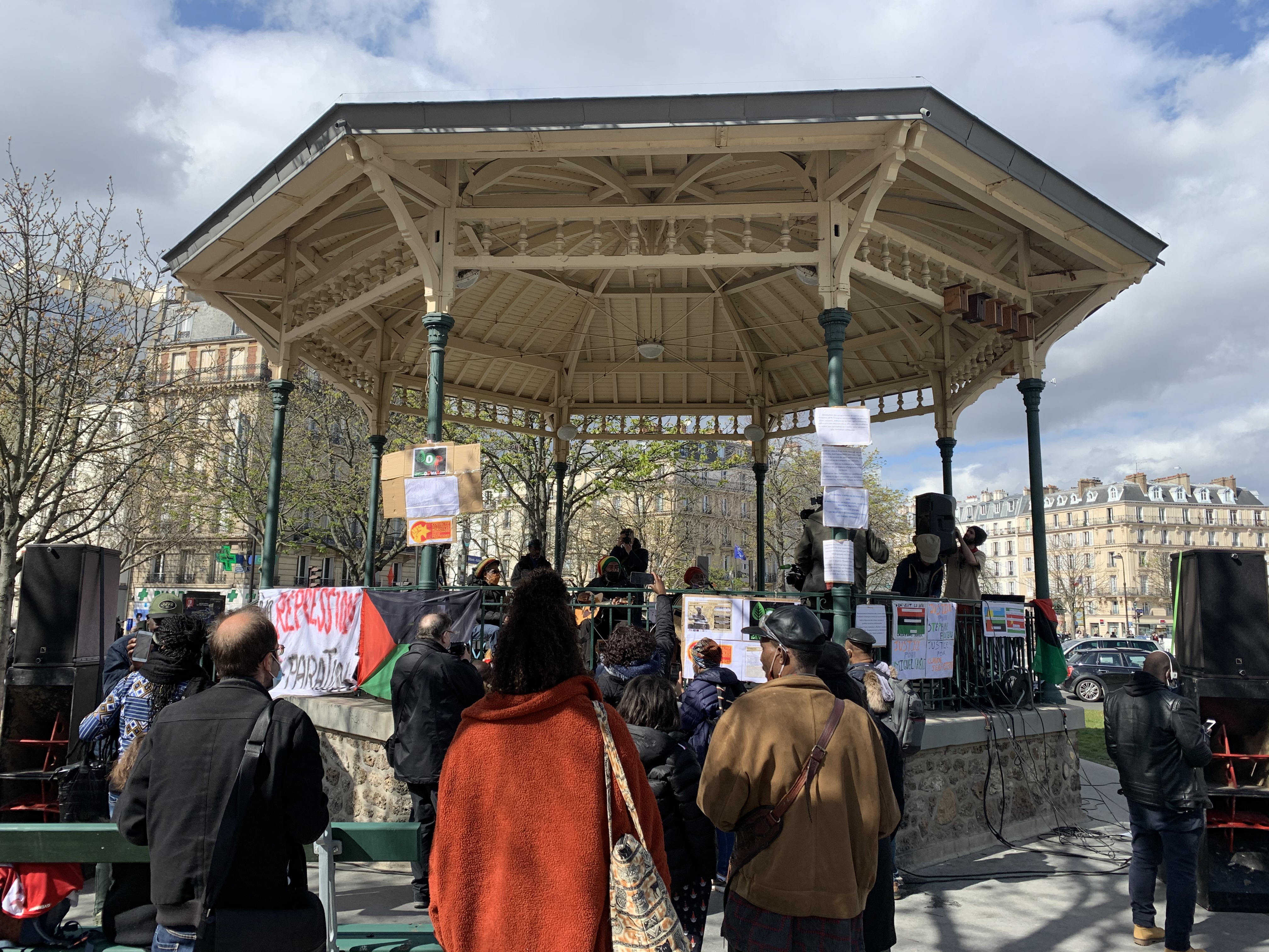     Paris : une manifestation en soutien aux ouvriers agricoles

