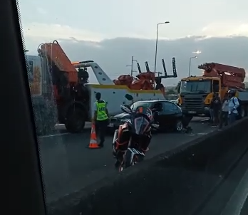     Un accident entre quatre véhicules provoque un embouteillage sur l'autoroute 

