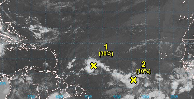     Deux ondes tropicales menacent les Petites Antilles

