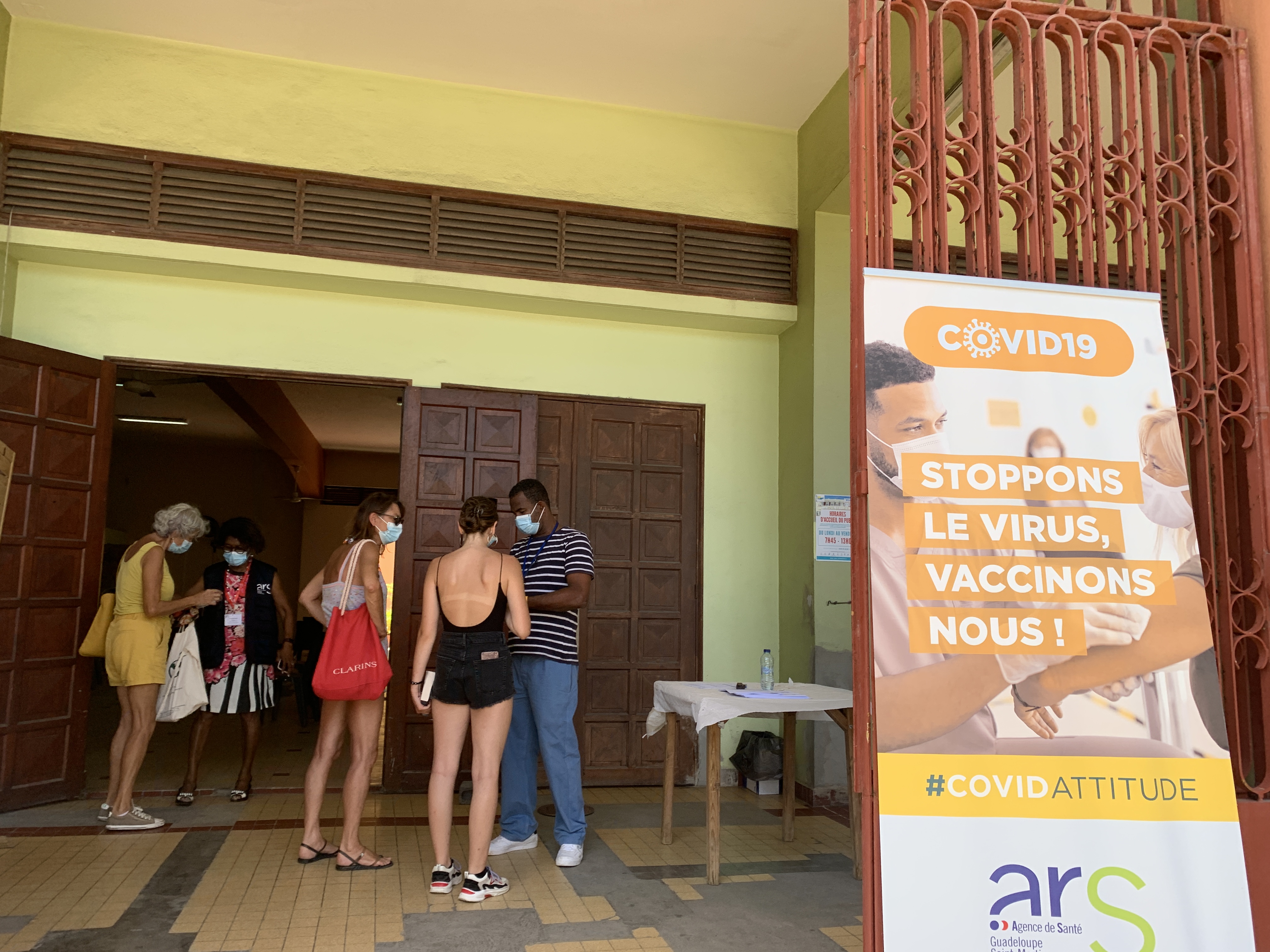     Covid-19 : un centre de vaccination éphémère à Sainte-Anne ce week-end

