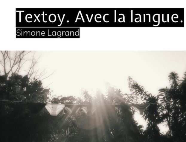     Simone Lagrand expose ses textoy à Fort-de-France

