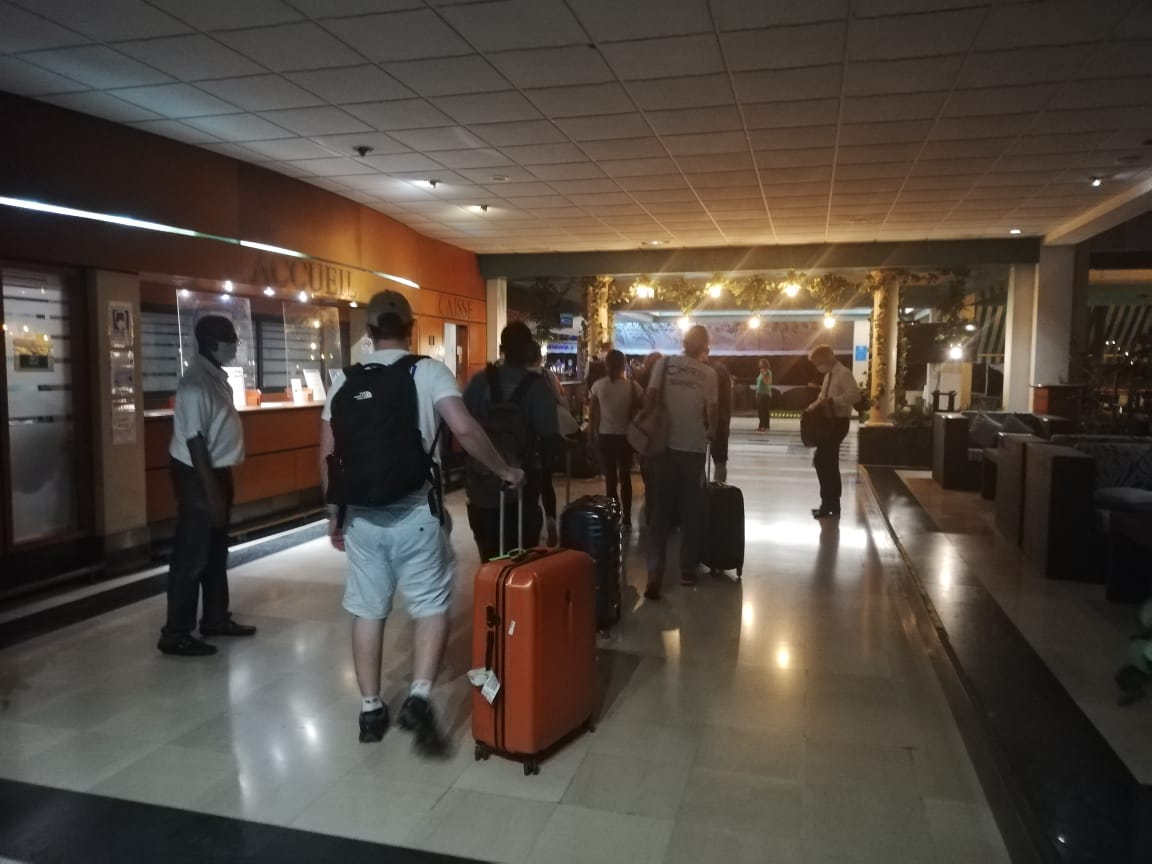     Covid-19 : 120 soignants supplémentaires arrivent en renfort en Martinique ce soir

