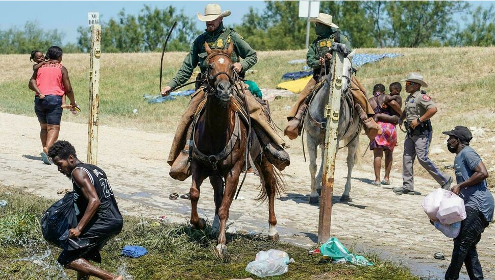     Migrants refoulés à cheval: excuses d'officiels américains en visite en Haïti

