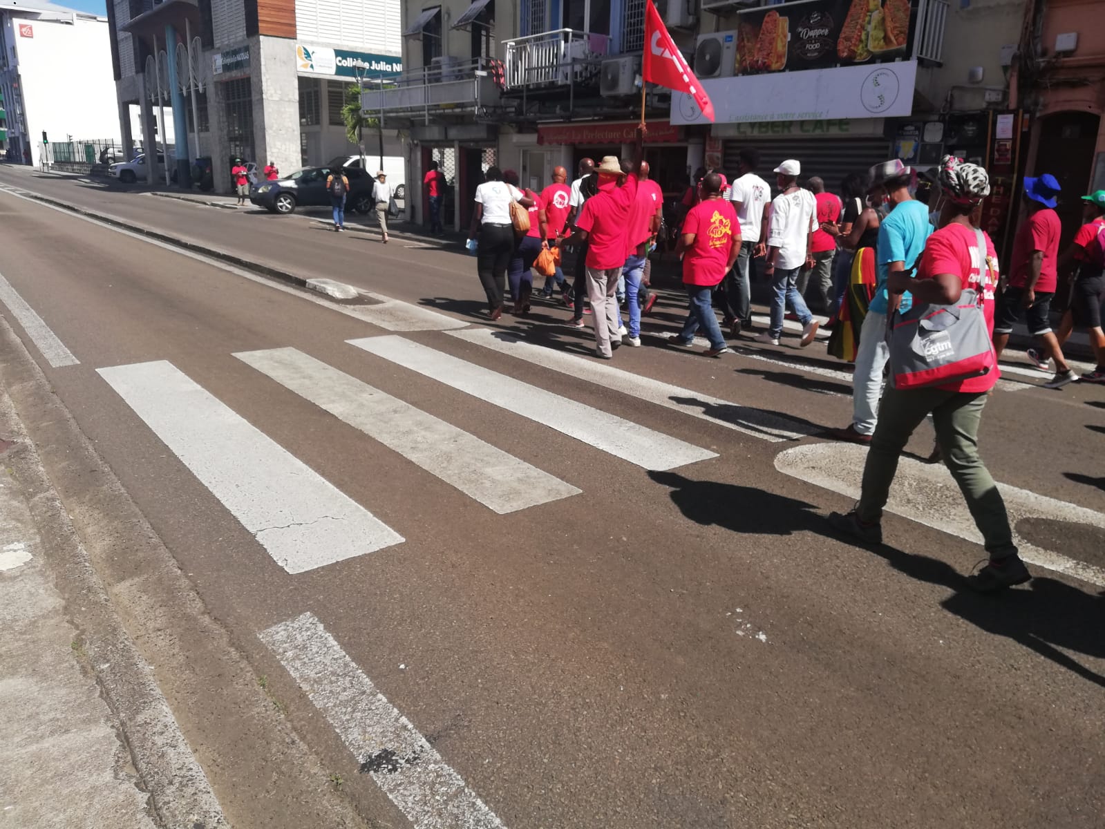     Grève générale : les négociations à l'arrêt en Martinique

