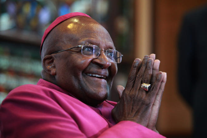     Desmond Tutu, icône de la lutte anti-apartheid, est décédé à l'âge de 90 ans

