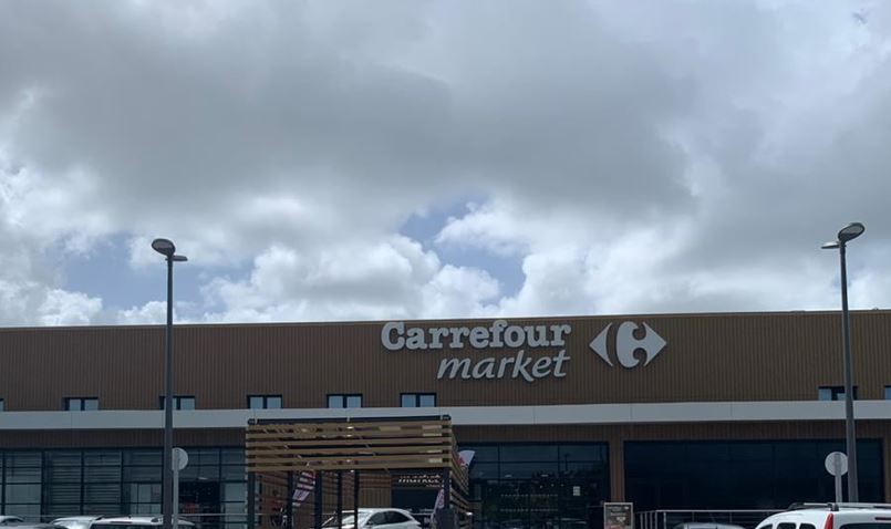     Un accord de fin de conflit a été signé au Carrefour Market du François

