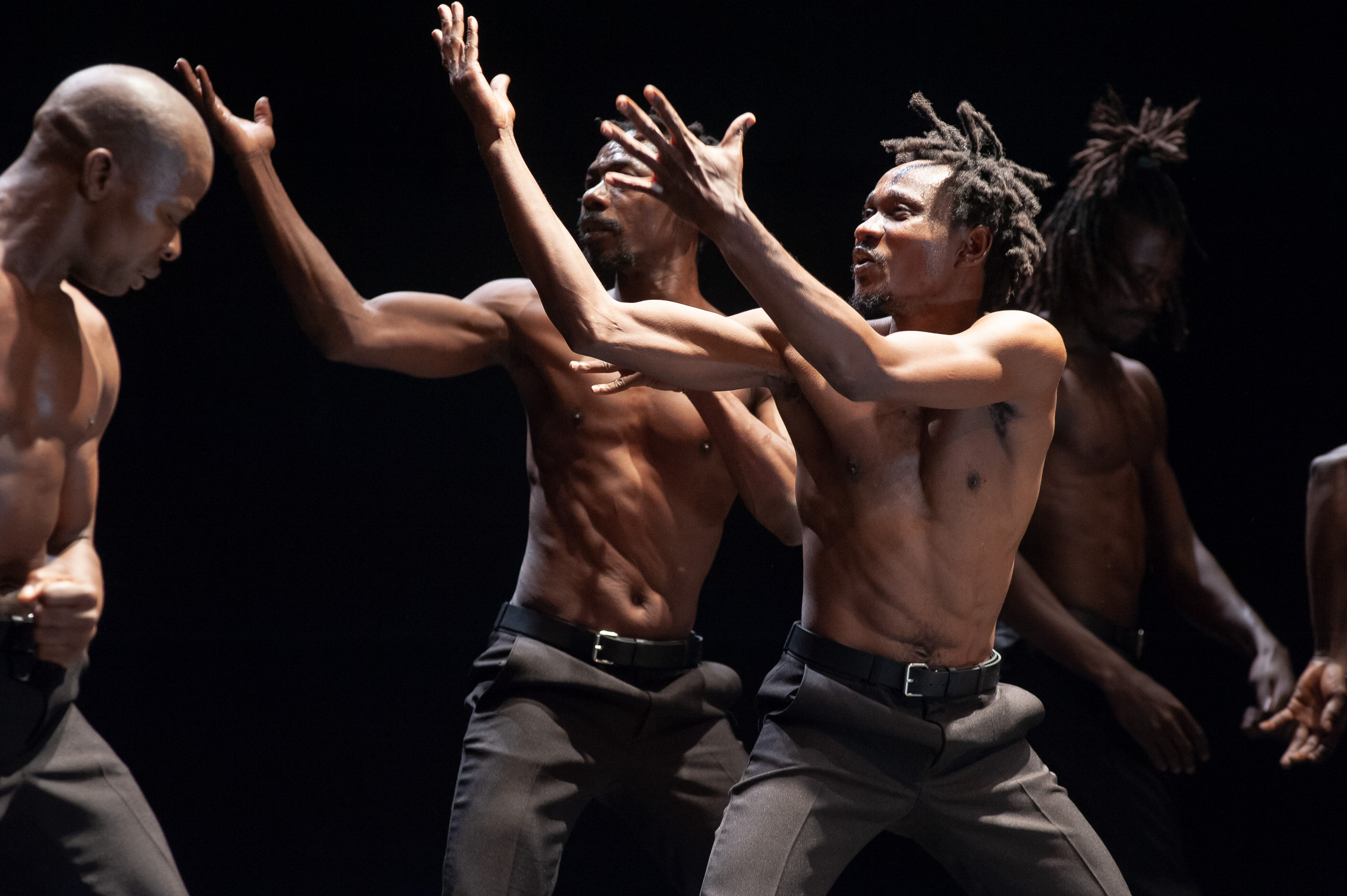     Biennale internationale de danse 2022 : Omma de Josef Nadj, une ode à l'humanité 

