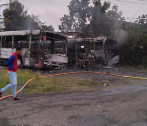     Trois bus incendiés très tôt ce vendredi 

