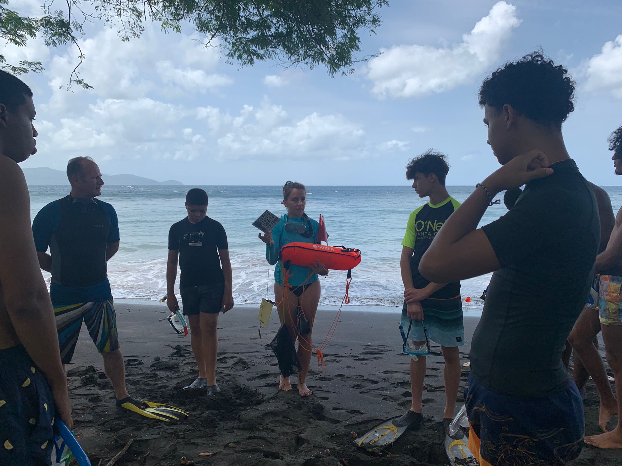     « Jounen vakans o péyi » : des jeunes à l'assaut de leur île

