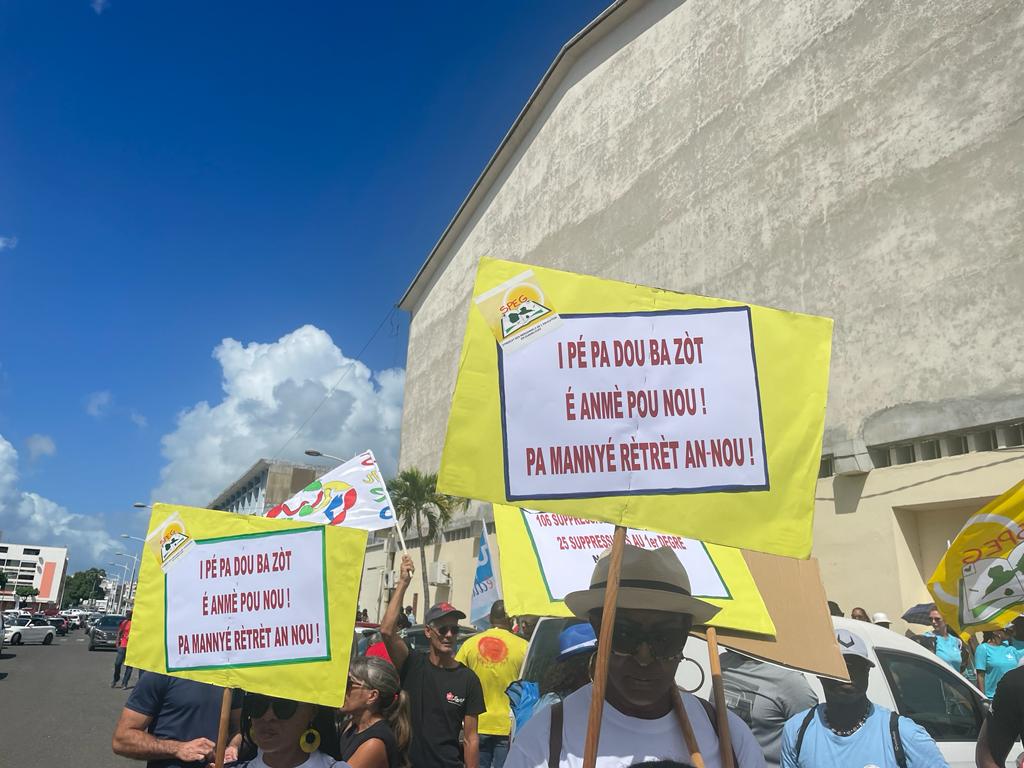     Grève du 7 mars contre la réforme des retraites à quoi s’attendre en Guadeloupe ?

