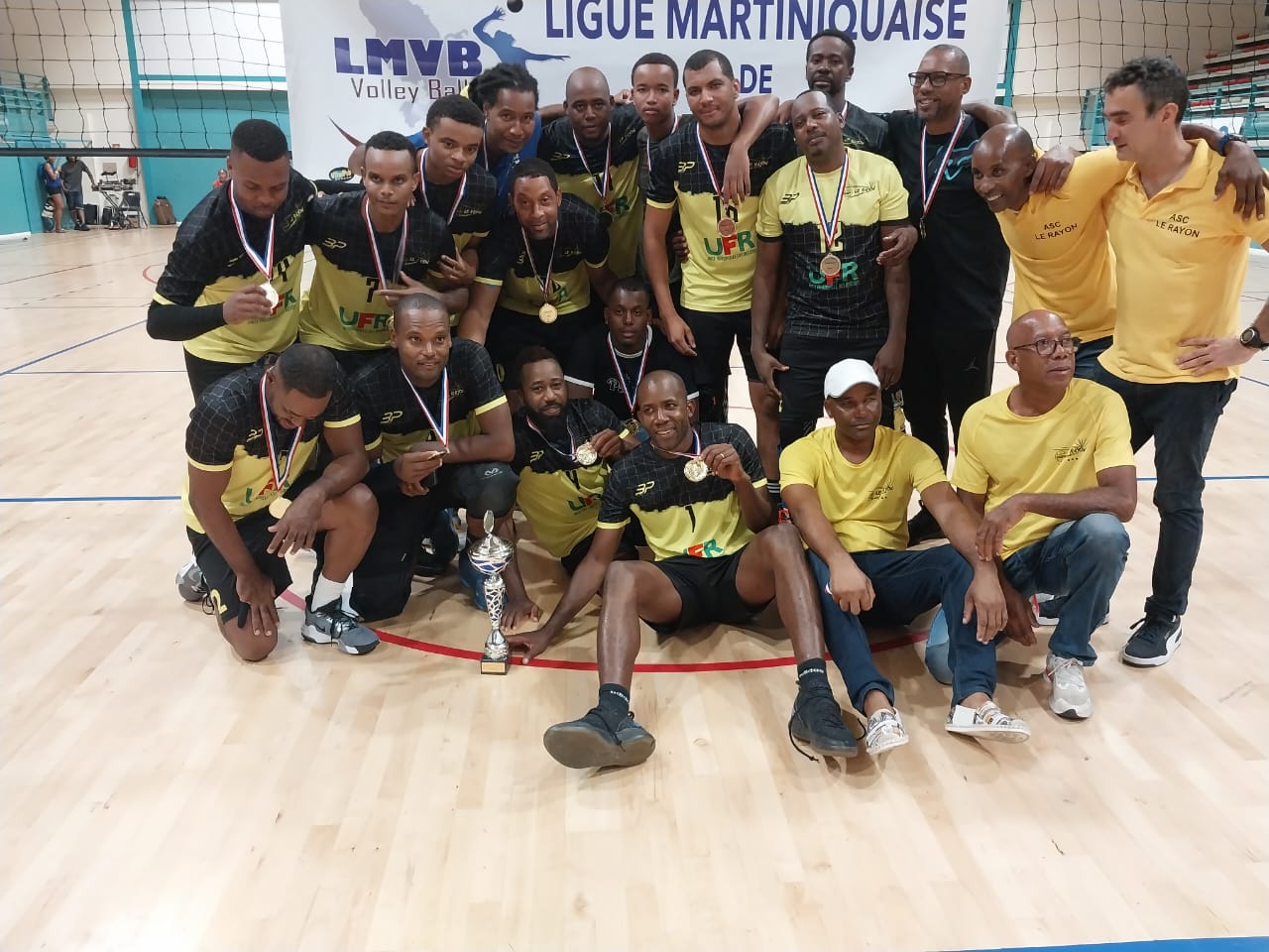     Volley-ball : le Rayon, champion de Martinique

