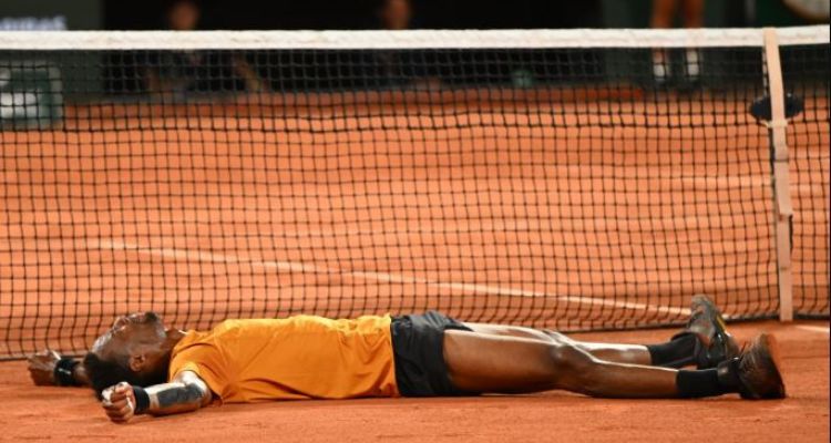     Gaël Monfils victorieux au premier tour de Roland Garros

