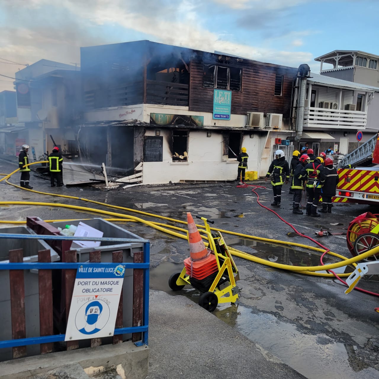 Incendie : « les flammes m&#039;ont enlevé 8 années de travail », le gérant du Ti Sainte-Luce réagit
