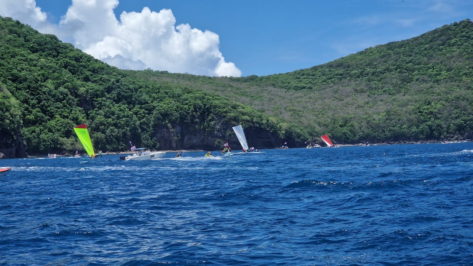     Tour des yoles 2023 : la troisième étape passe par la table du Diable et l'océan Atlantique 

