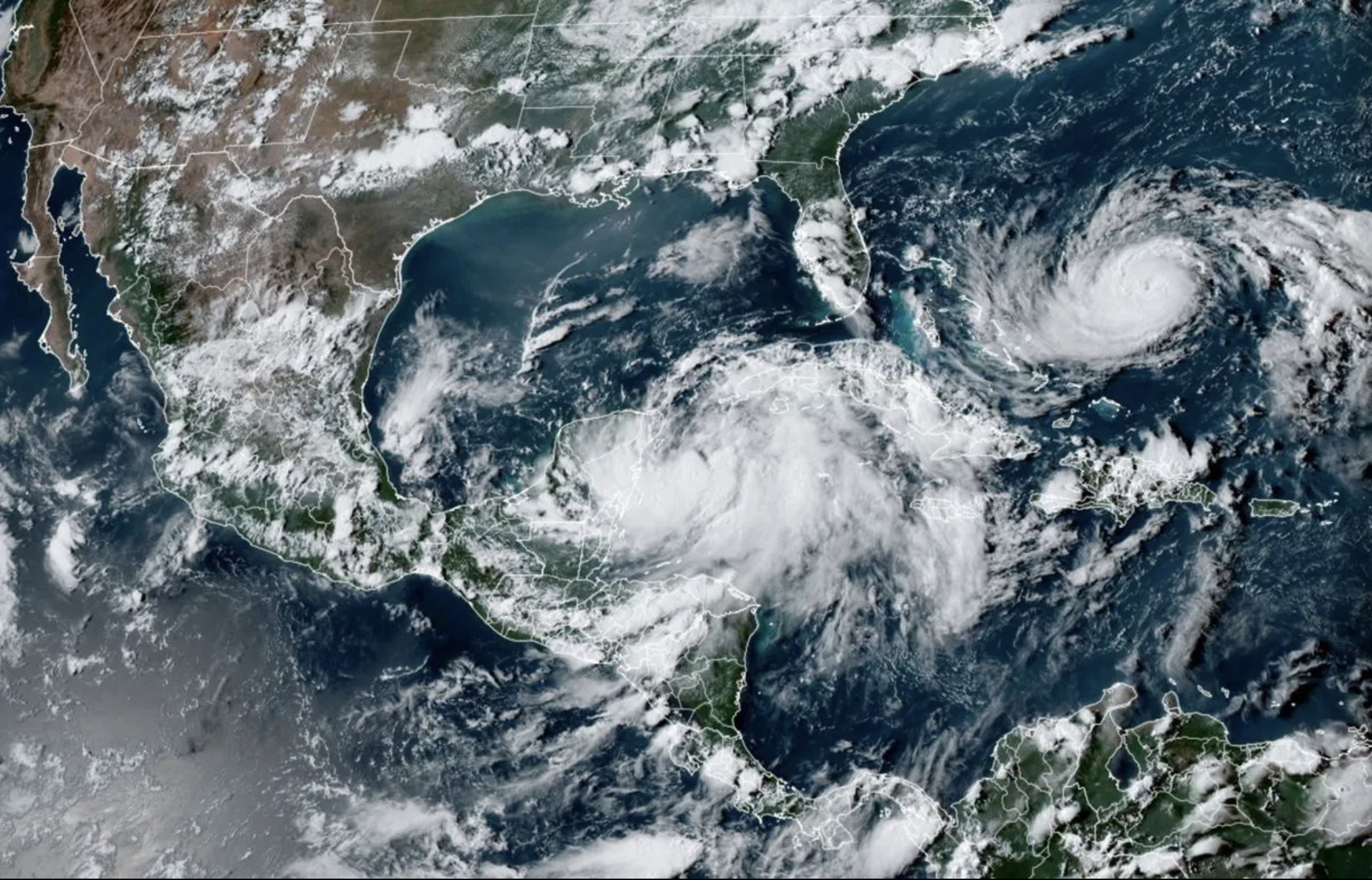     La tempête tropicale Idalia, qui devrait devenir un ouragan, s'approche des côtes de Cuba


