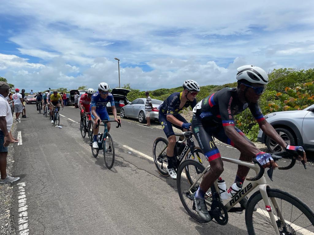     Tour cycliste de Guadeloupe : toujours pas de victoire antillaise

