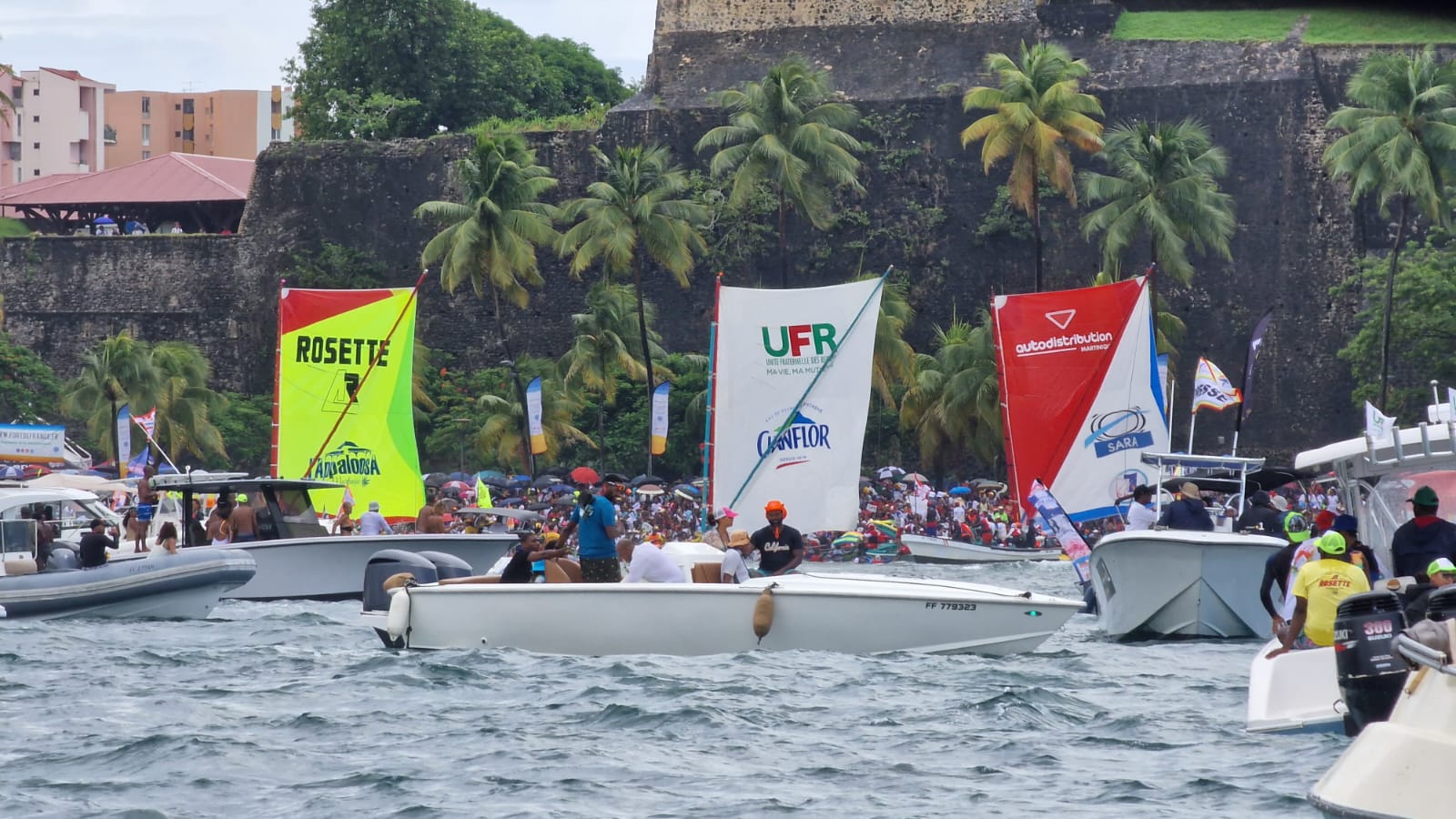     [⭕️DIRECT⛵️] Tour de Martinique des Yoles Rondes : suivez la dernière étape en direct !


