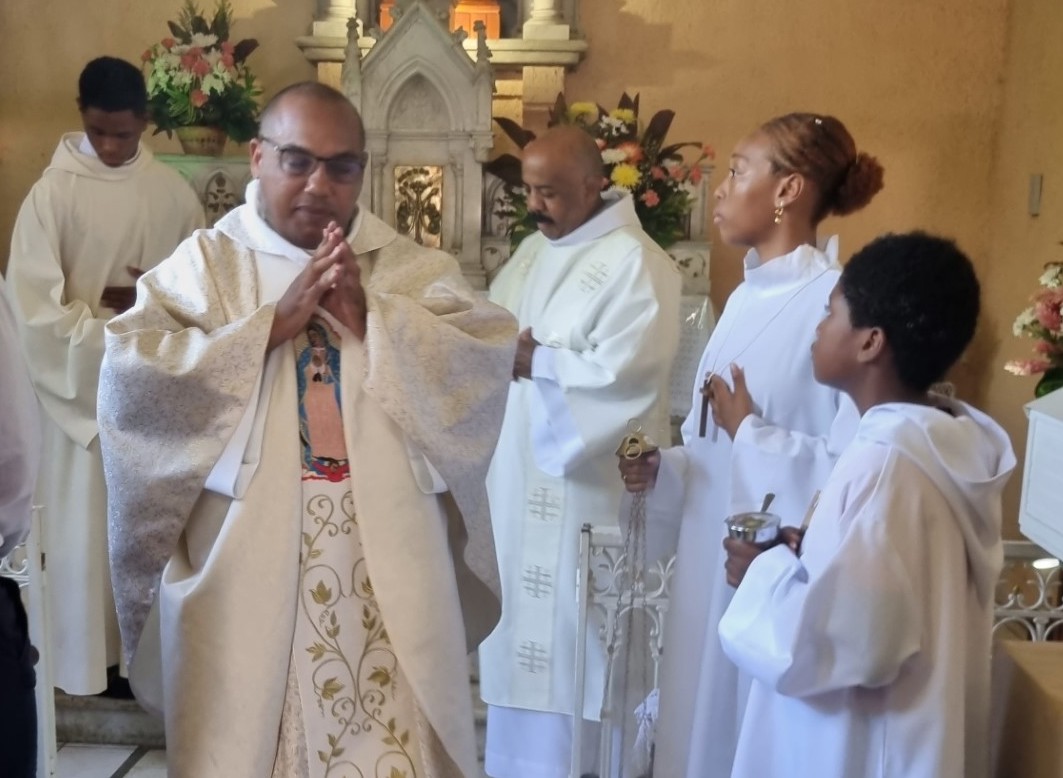     Basse-Terre : dernière messe du père Gérard Foucan, nouveau vicaire général de l'Eglise en Guadeloupe 


