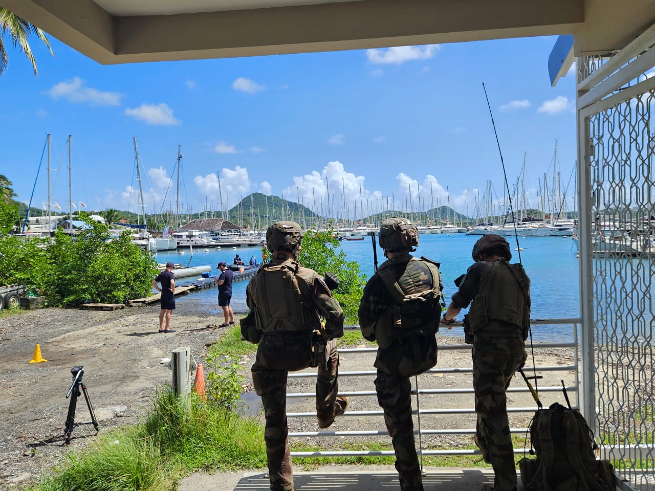     [EN IMAGES] 300 militaires en exercice dans le sud de la Martinique 

