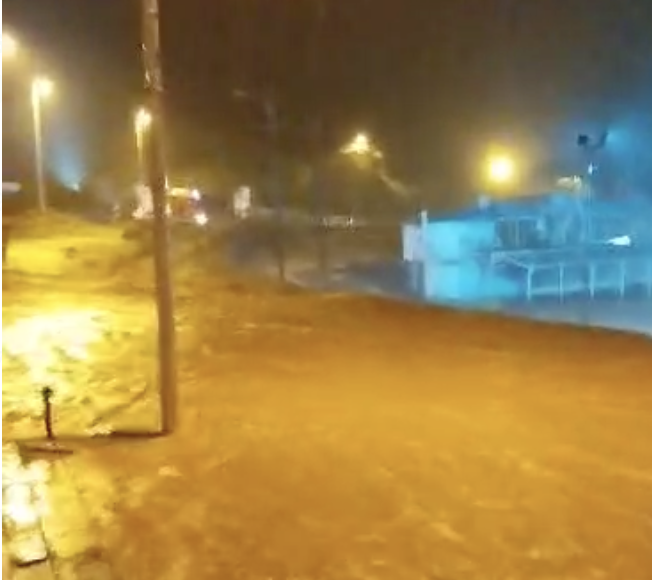     Inondations en Guadeloupe : les routes RD6 et RD23 fermées jusqu’à nouvel ordre

