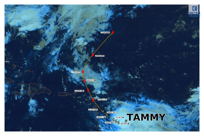     Le centre de l’Ouragan « Tammy » attendu à proximité de la Guadeloupe samedi matin

