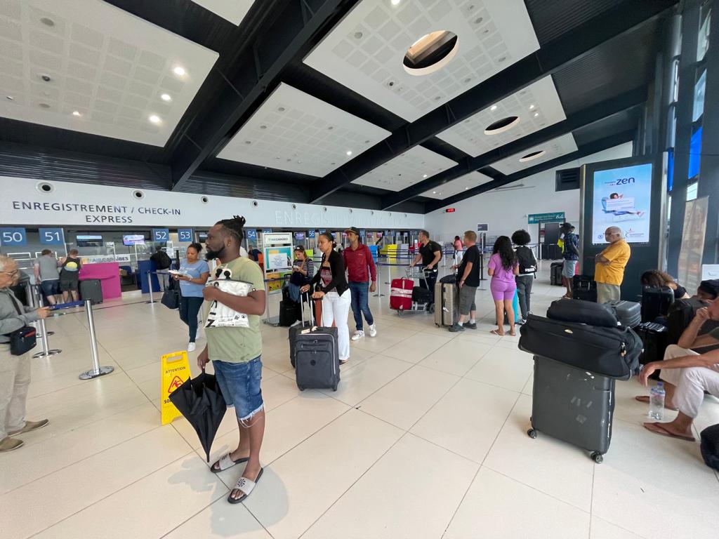     Pôle Caraïbes, le deuxième aéroport qui compte le plus de retard en France selon Flightright

