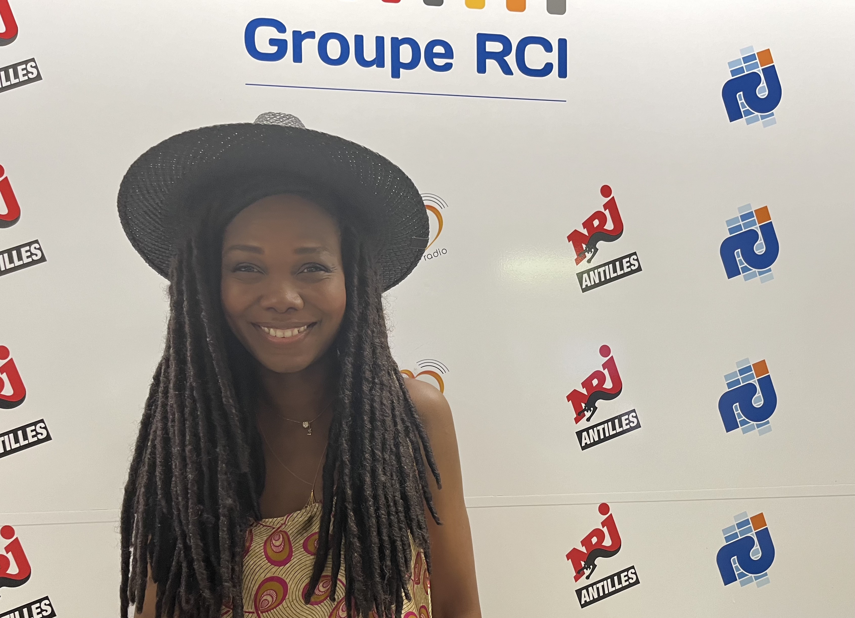     [VIDEO] Kareen Guiock-Thuram : « j’avais hâte de venir chanter en Martinique »

